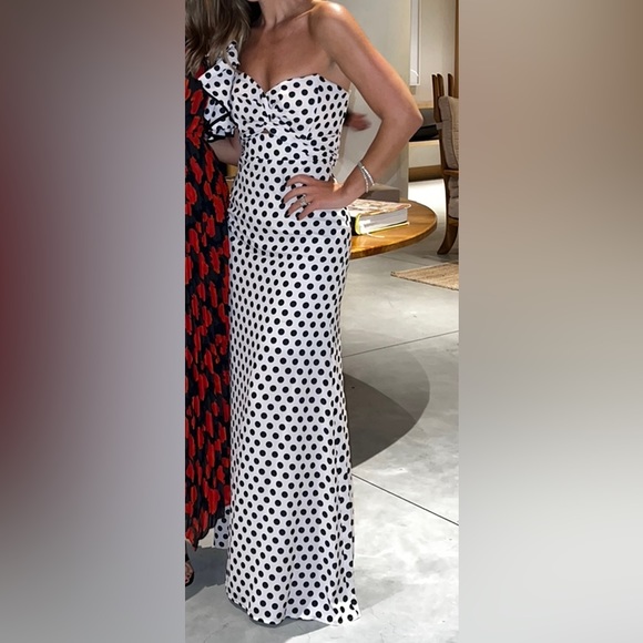 One Shoulder Ruffle Gown - Picture 2 of 4